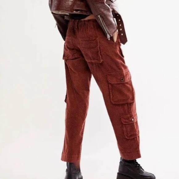 Brand NWOT Free People brown corduroy drawstring cargo pants size M - Picture 4 of 10